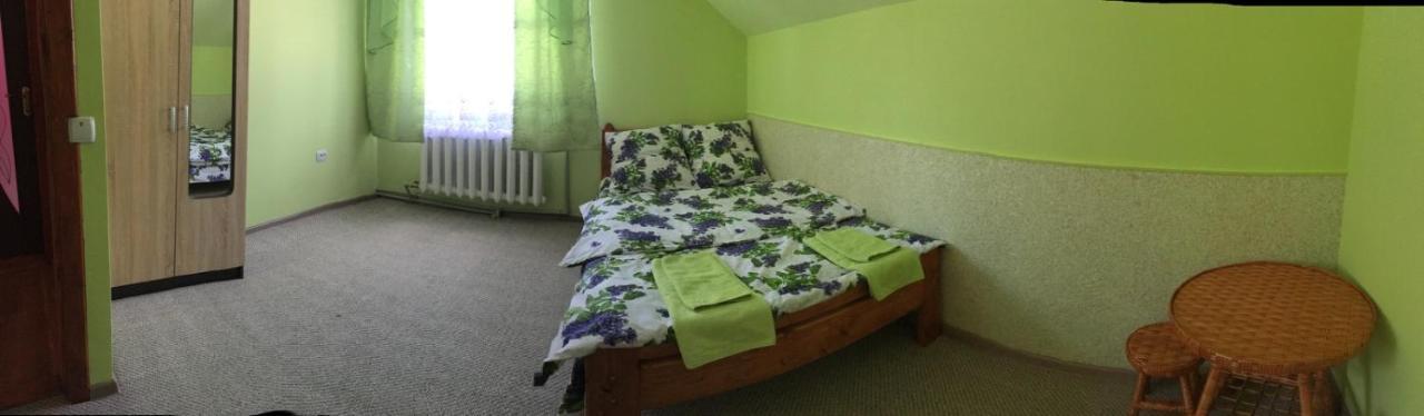 У Ондраша Apartment Yasinya Exterior photo