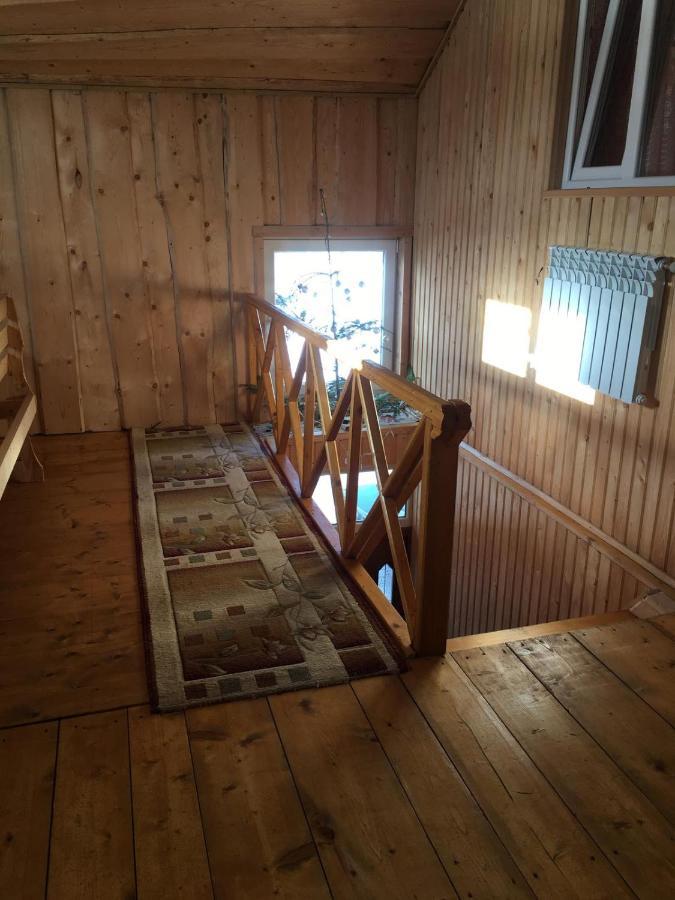 У Ондраша Apartment Yasinya Exterior photo
